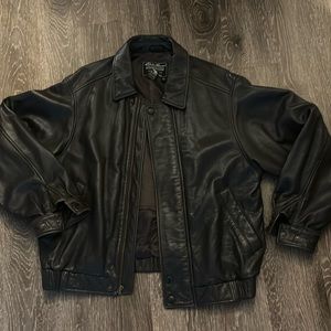 Vintage men’s Eddie Bauer Leather Jacket